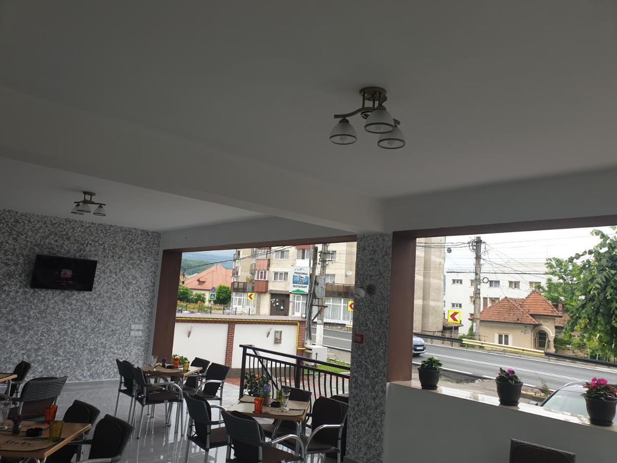 Pensiunea El Ryo Călimăneşti Exteriör bild